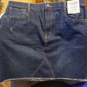 Cat & Jack Girl’s Dark Blue Denim Skirt